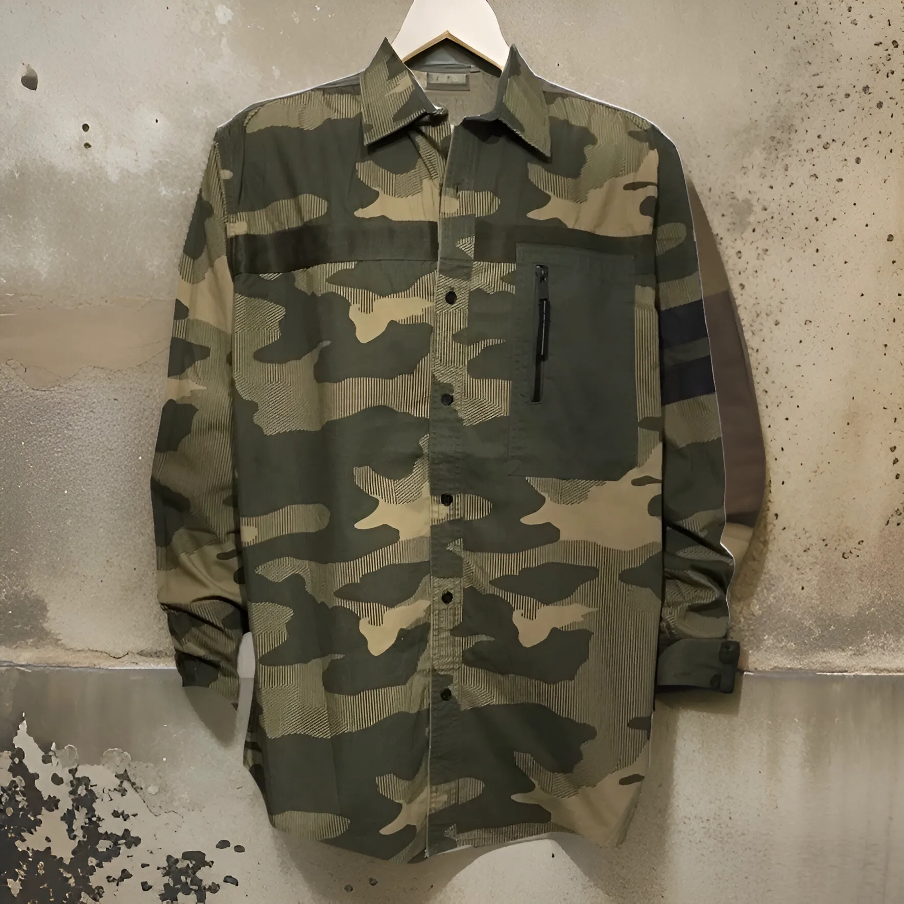 ^SEAN JOHN^ ~MILITARY~ CAMOUFLAGE DRESS SHIRTS (BUTTON UPS)