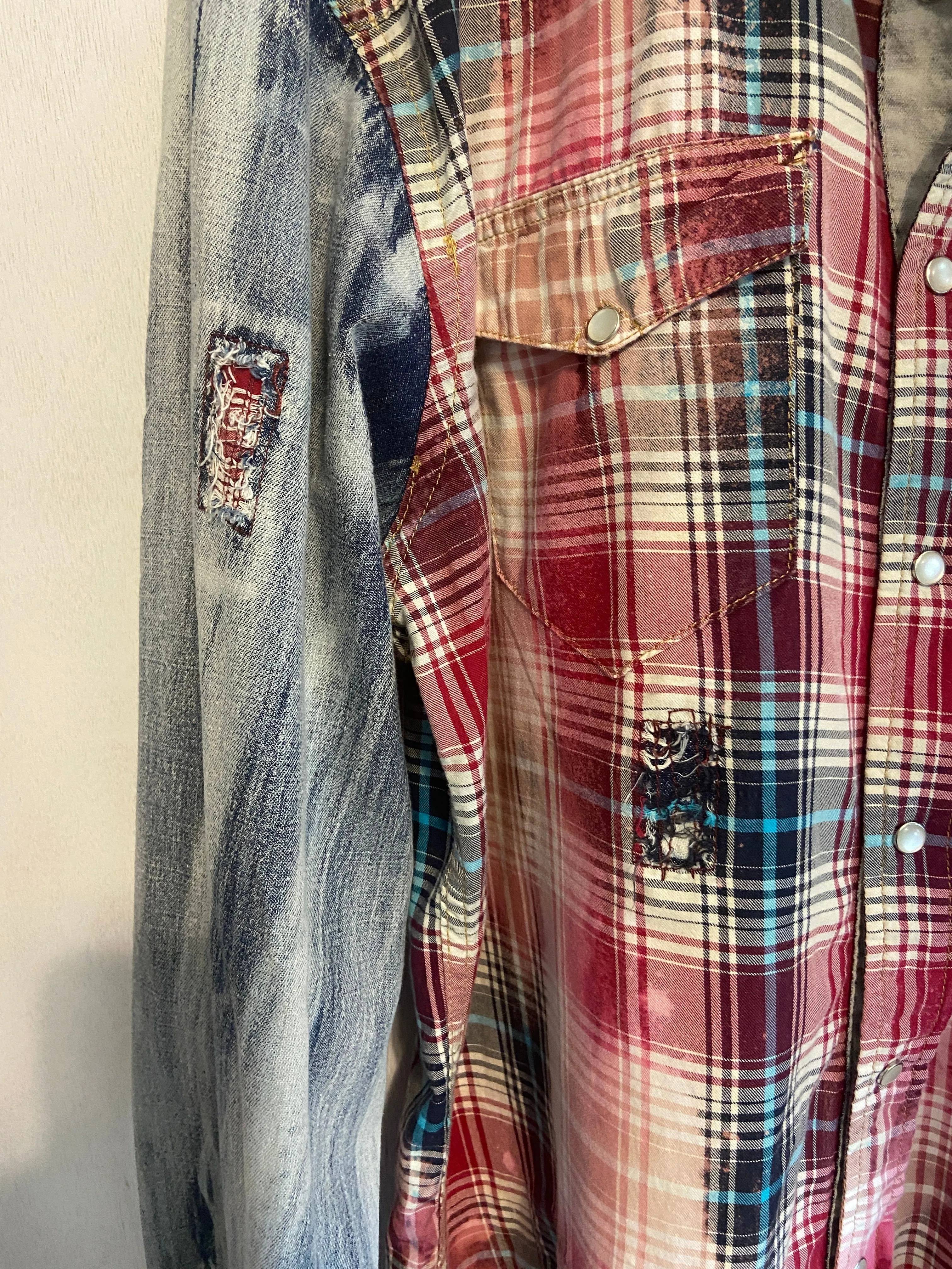 Vintage Western Style Red, White and Light Blue Flannel Size XL